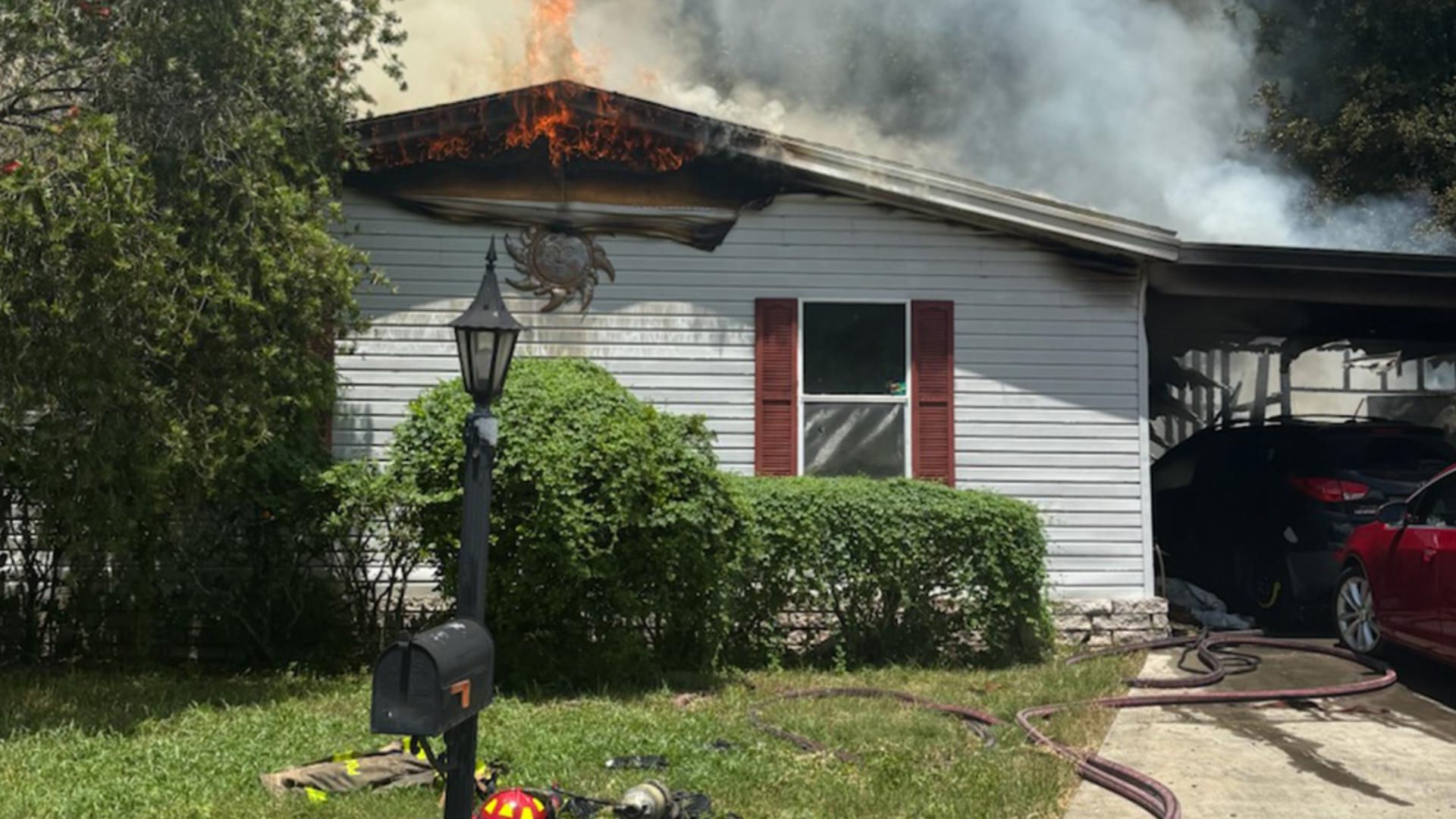 Polk County mobile home fire leaves 2 people dead | wtsp.com