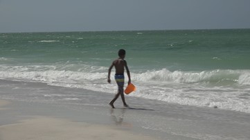 US congressman meets Manatee County leaders for round table talks on red tide