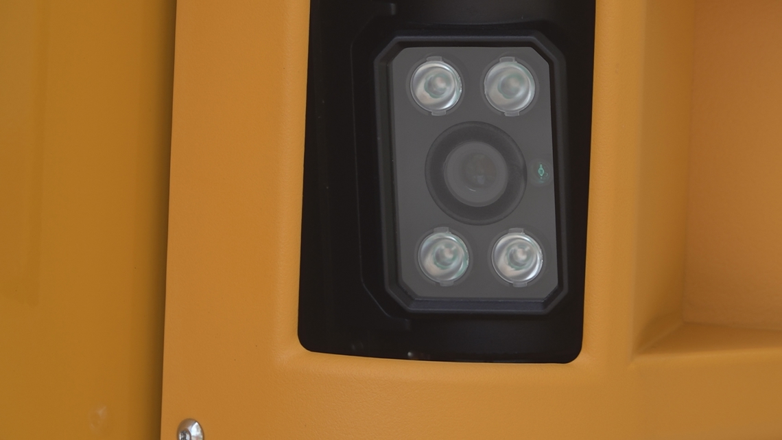 AI helping catch drivers passing stopped school buses | wtsp.com