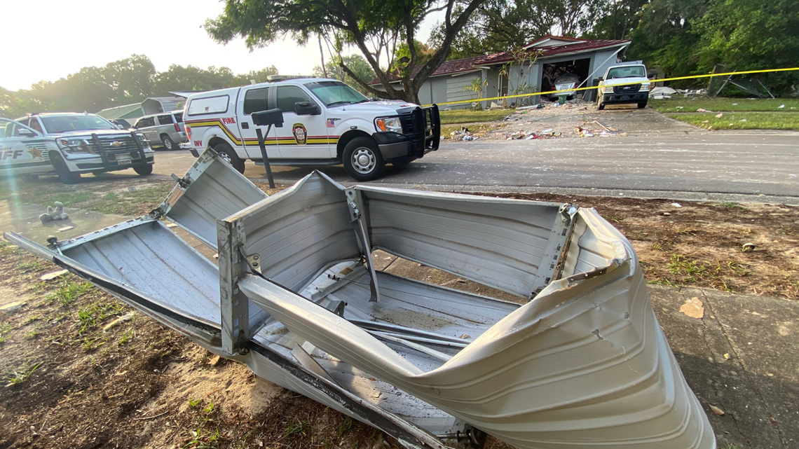 House explodes in Seffner, Florida 2 people hospitalized
