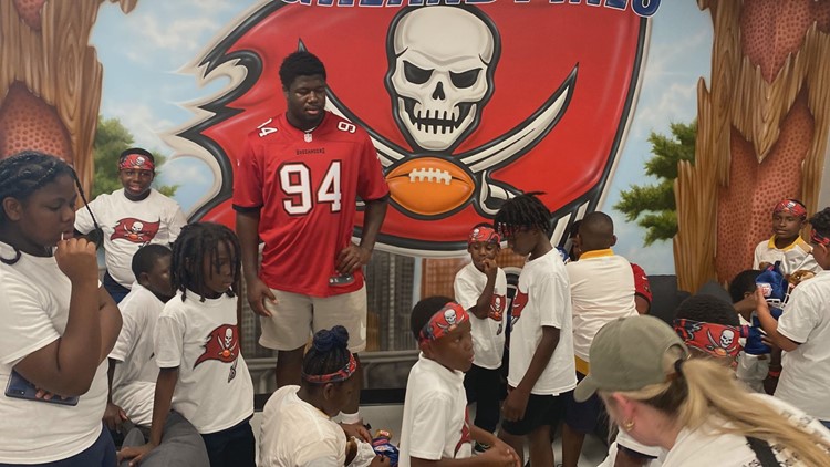 Buccaneers host day of service at Highland Pines Park