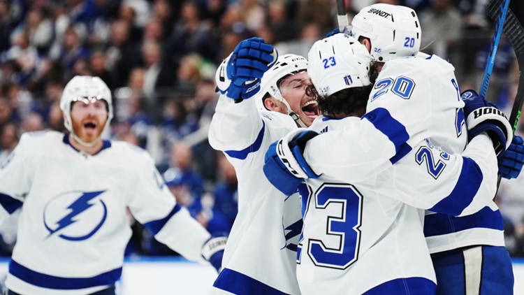 Lightning send series back to Tampa, beat Maple Leafs 4-2
