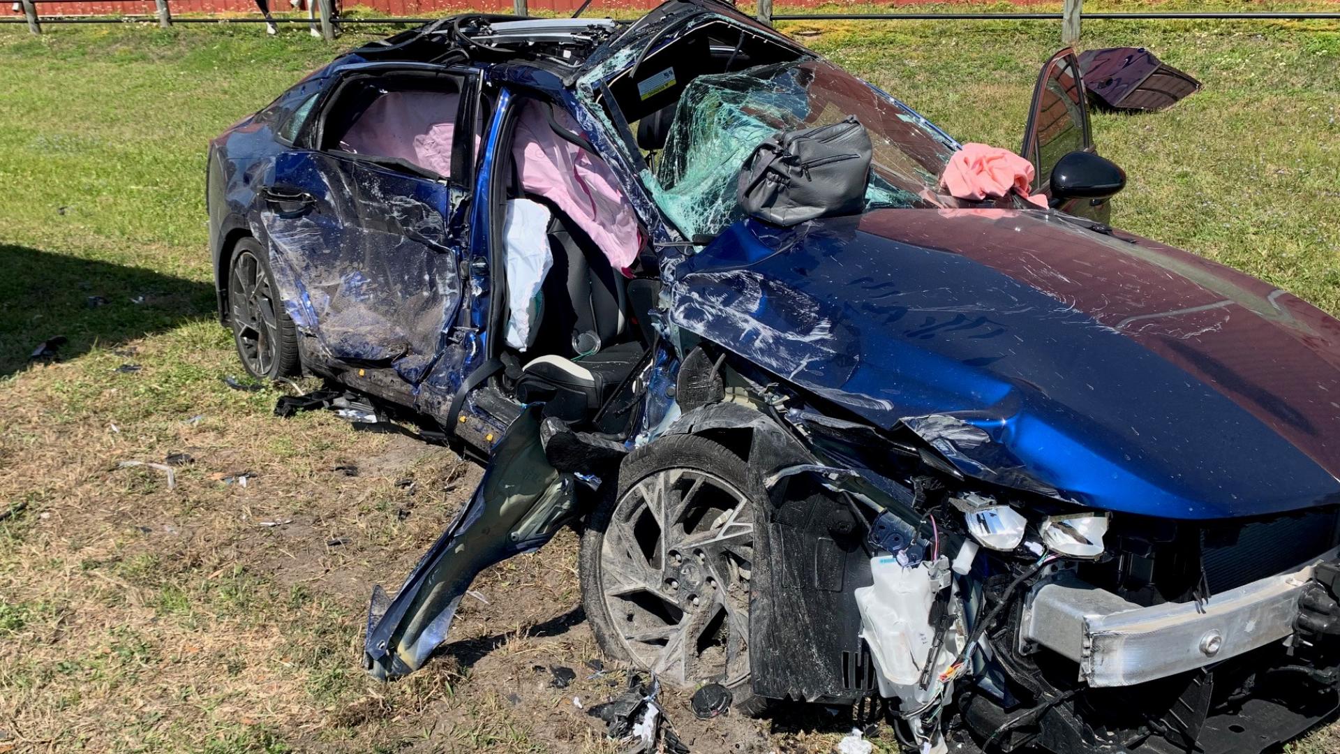 Woman killed, 2 others seriously injured after crash with semi-truck ...