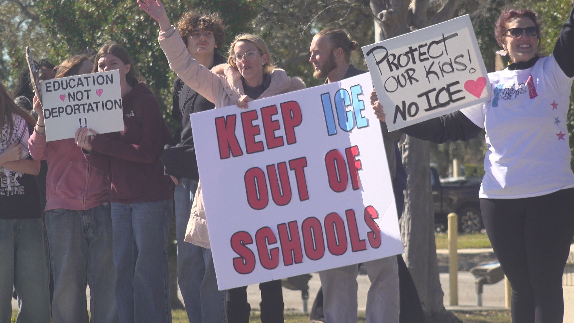 Sarasota County Schools reaffirms cooperation with ICE despite staunch ...