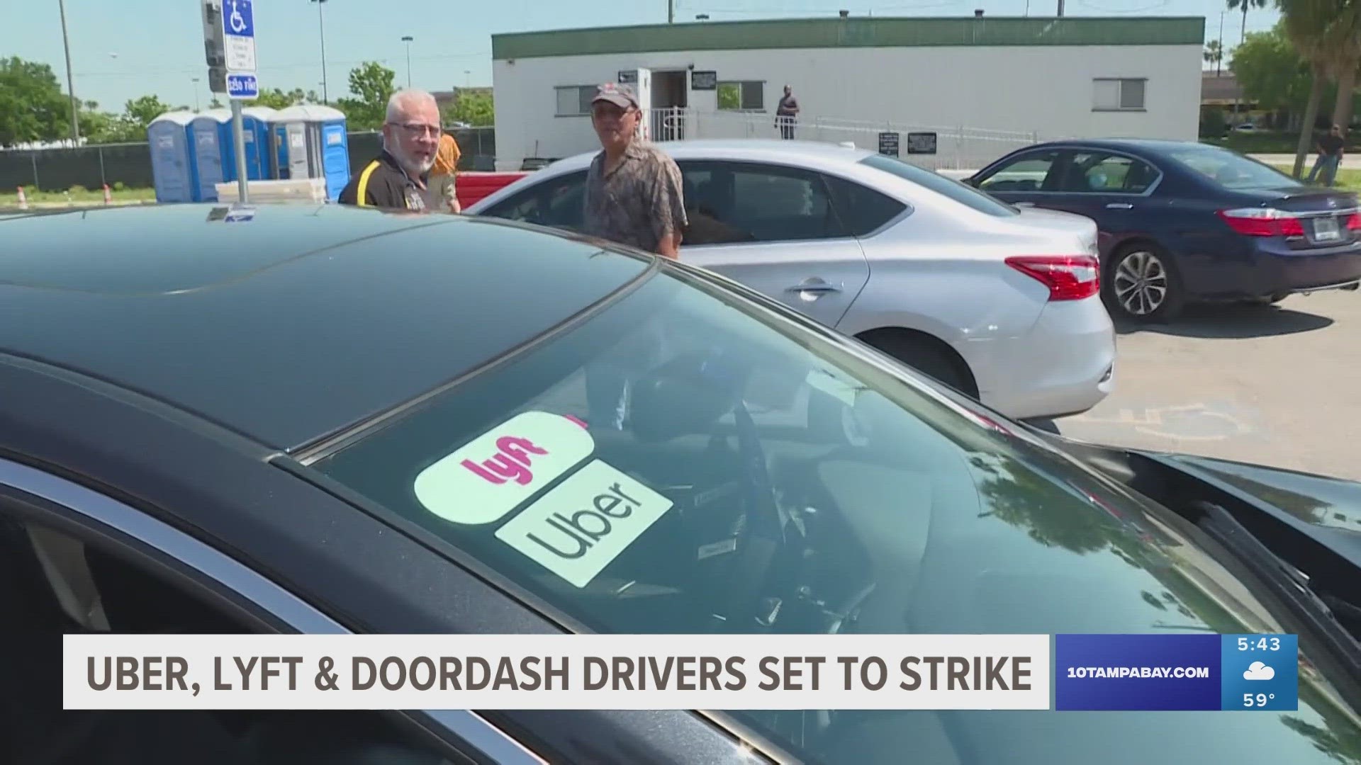 A union representing about 100,000 rideshare drivers says its members won’t be accepting requests at 10 airports around the country, including three in Florida.