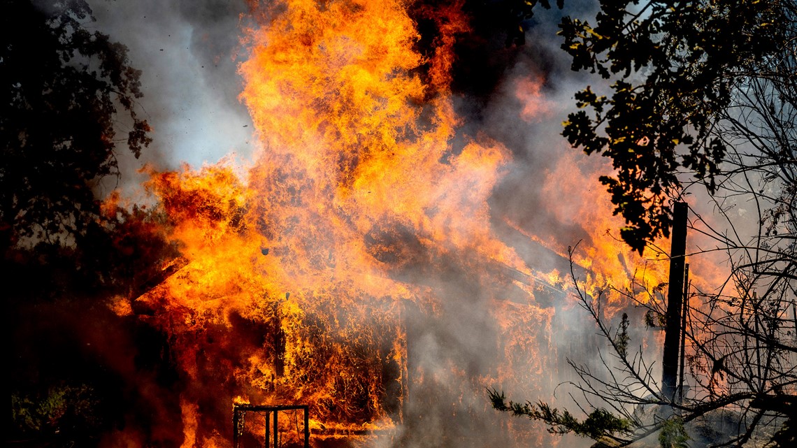 Thousands ordered to flee wildfire in California near Yosemite - Vimarsana News