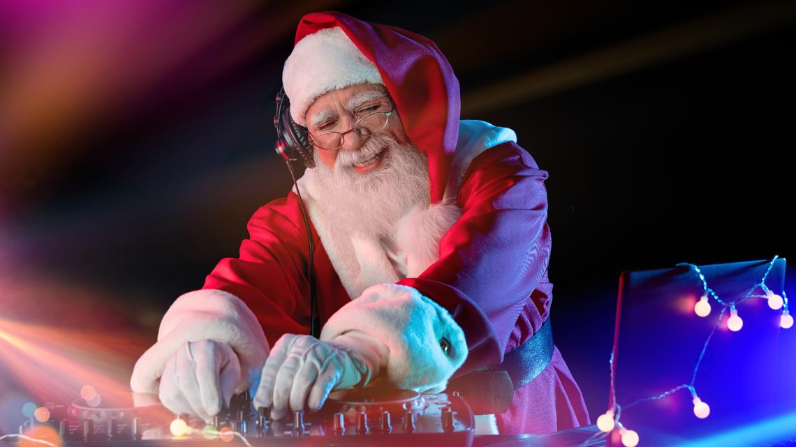 tampa-bay-radio-station-mix-100-7-switches-to-holiday-music-wtsp