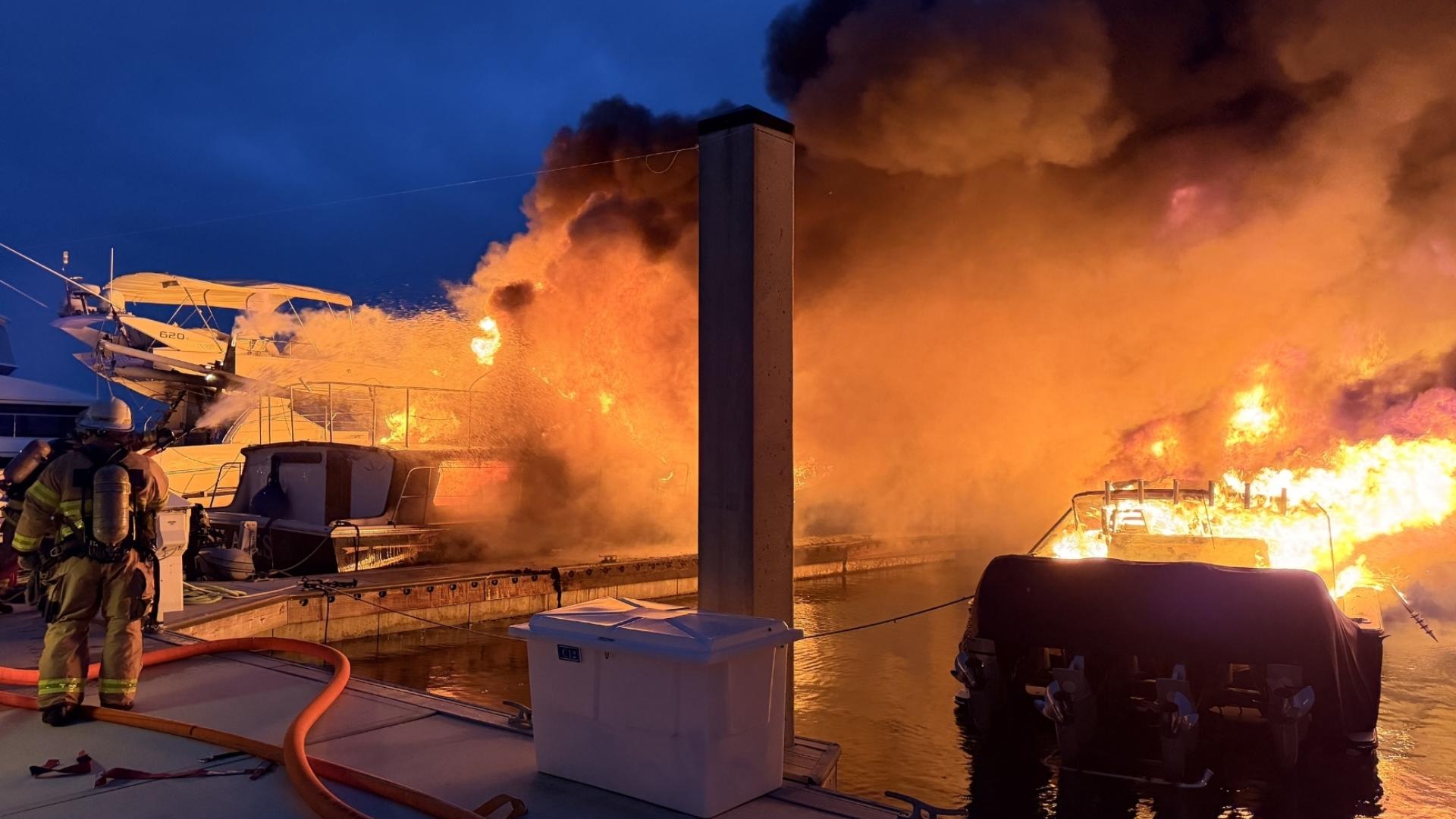 VIDEO: Multi-vessel fire in Tampa sends plume of smoke into the air ...