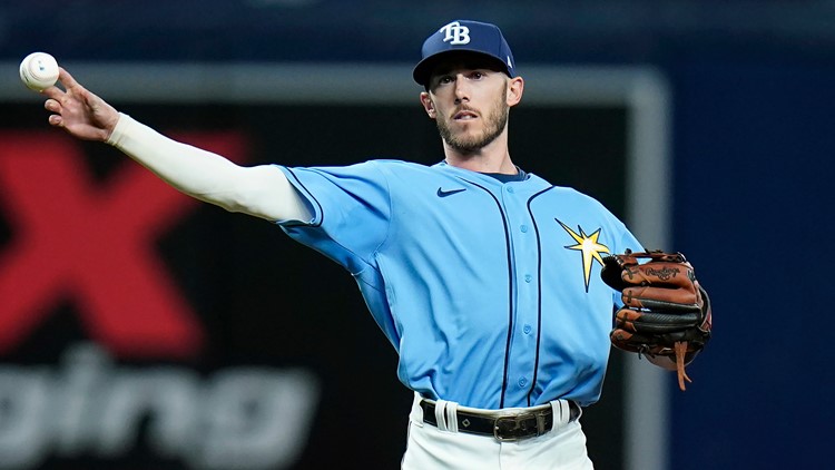 Rays trade INF-OF Mastrobuoni to Cubs for RHP Zárraga