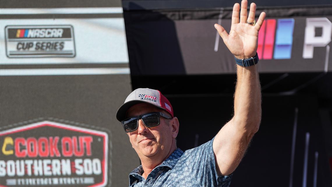 Bradenton race still on after Greg Biffle dies in plane crash en route to Sarasota