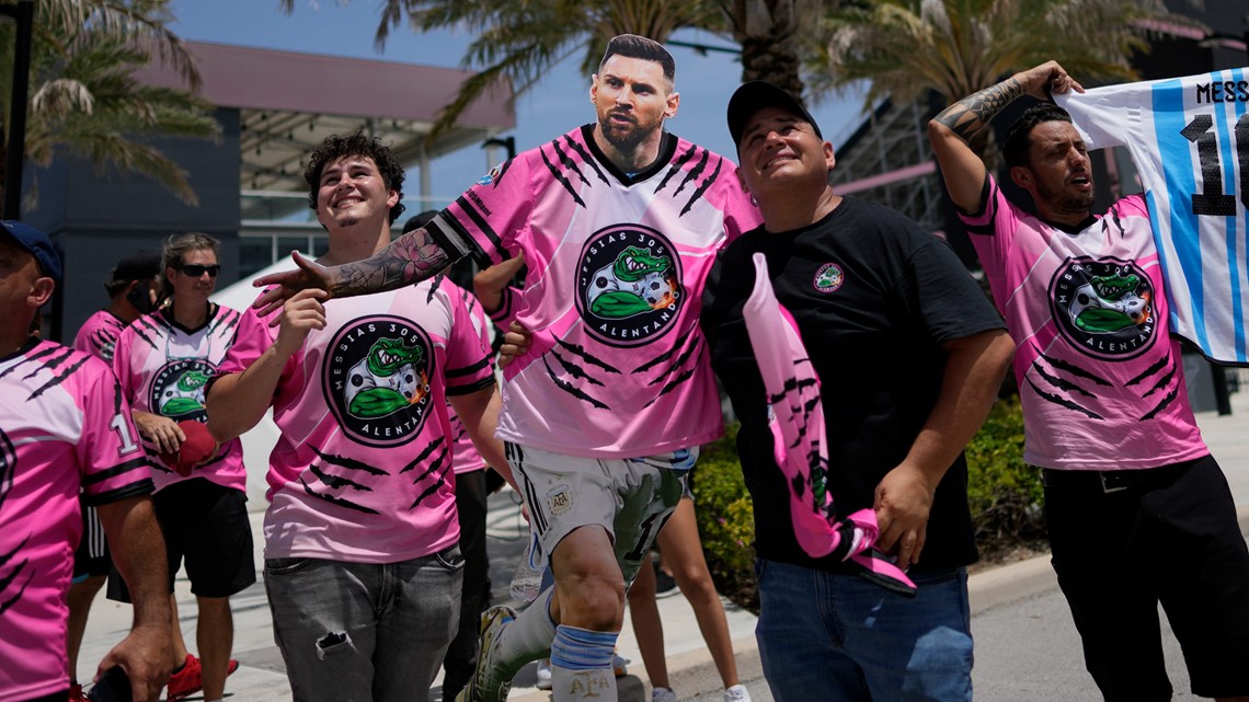 Lionel Messi's Kids Don Pink Jerseys & Adidas at Inter Miami Unveiling –  Footwear News