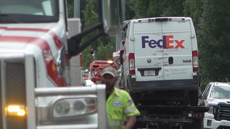 FedEx driver killed in Hillsborough County crash