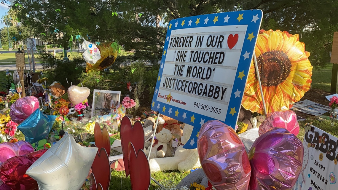 Gabby Petito memorial removed from Laundrie family's yard - Vimarsana News