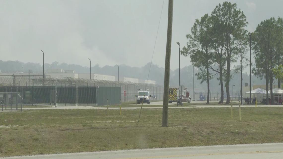 Fire burns 15 acres near jail in Frostproof
