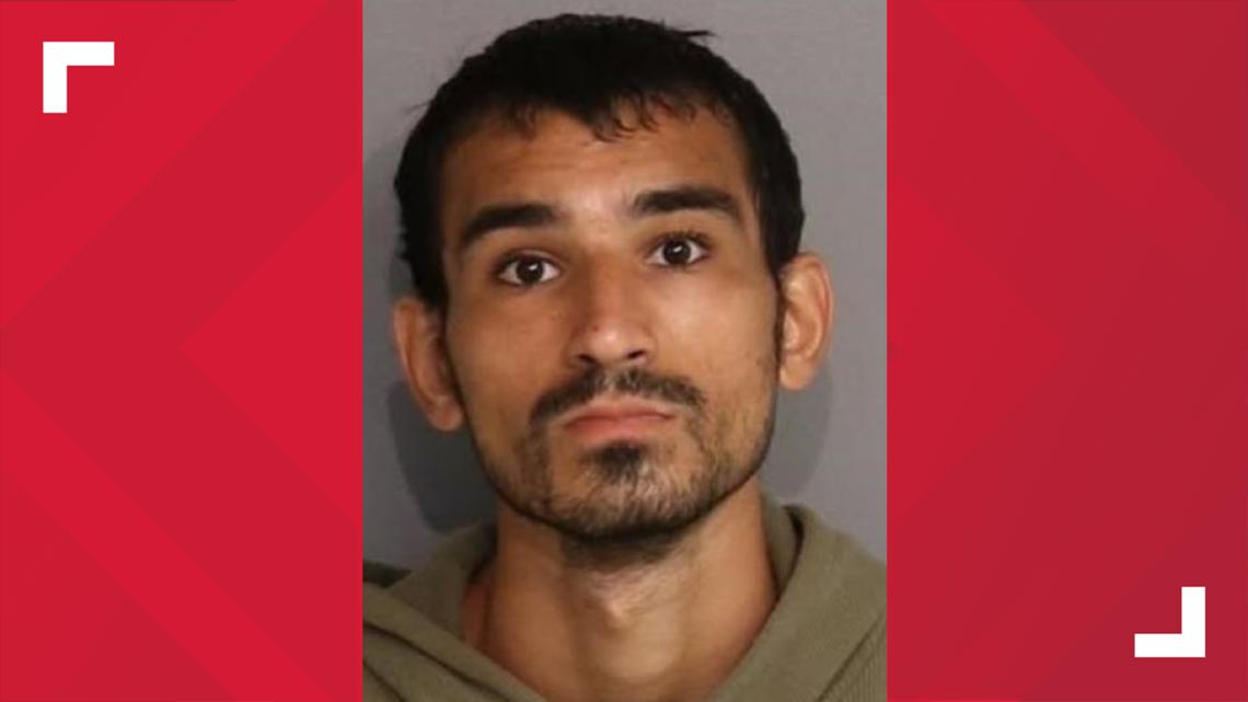 Deputies: Florida man shoots, kills 3 tourists outside home near Disney World