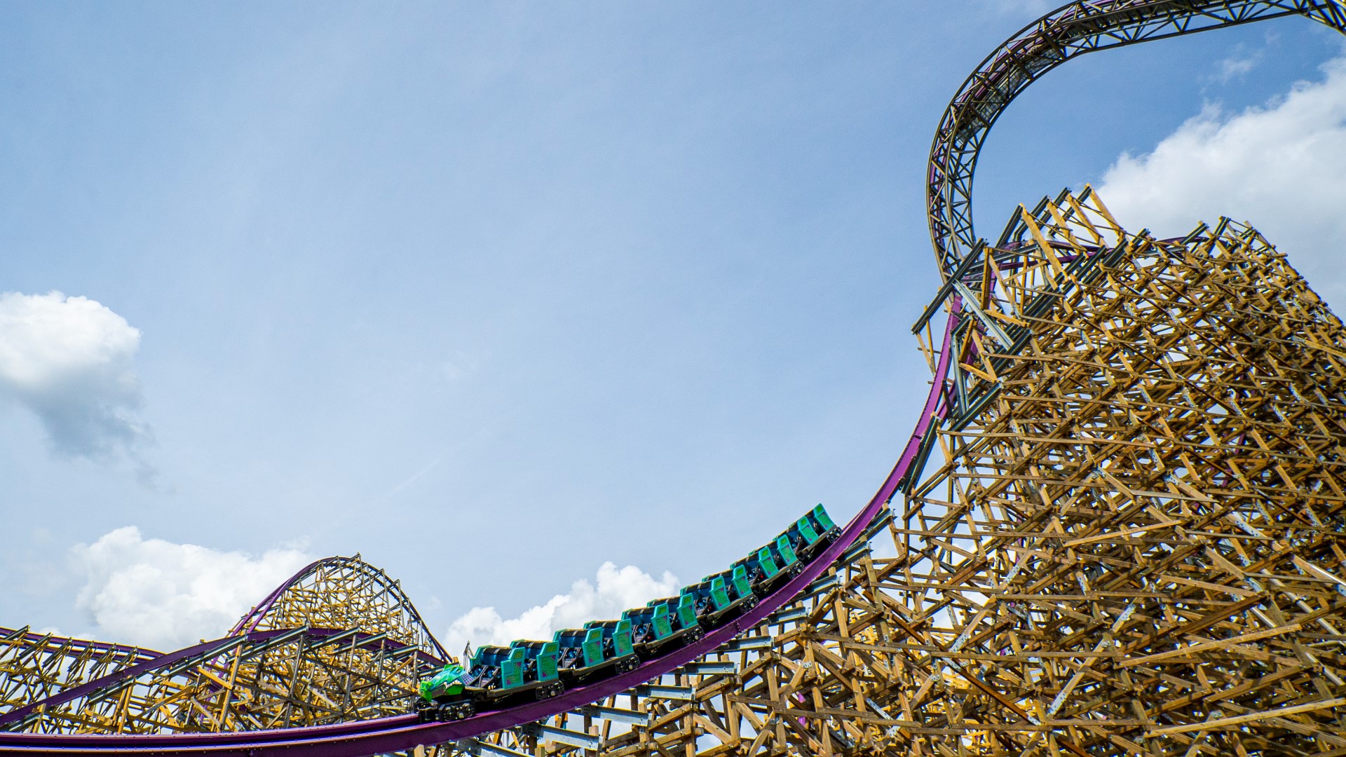 Preview Busch Gardens Tampa Bay Iron Gwazi coaster before opening