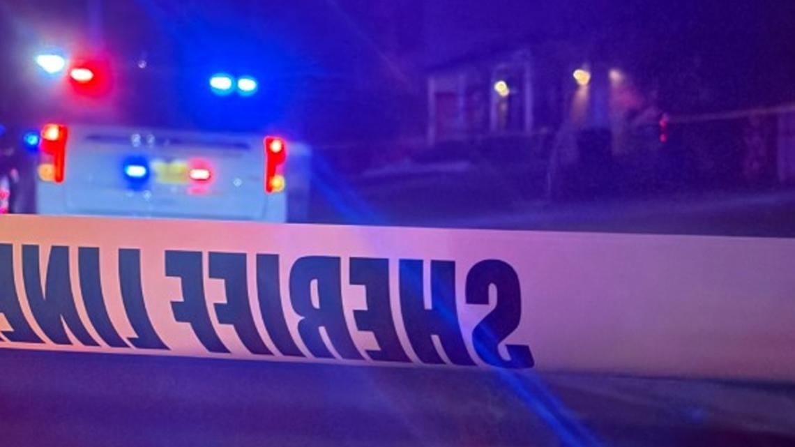 Man dies from gunshot wounds in Hillsborough County