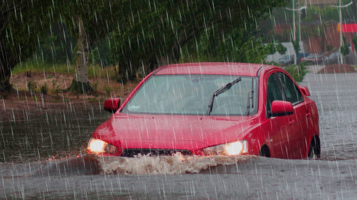 What to do if your car gets stuck in water Hurricane Ian floods