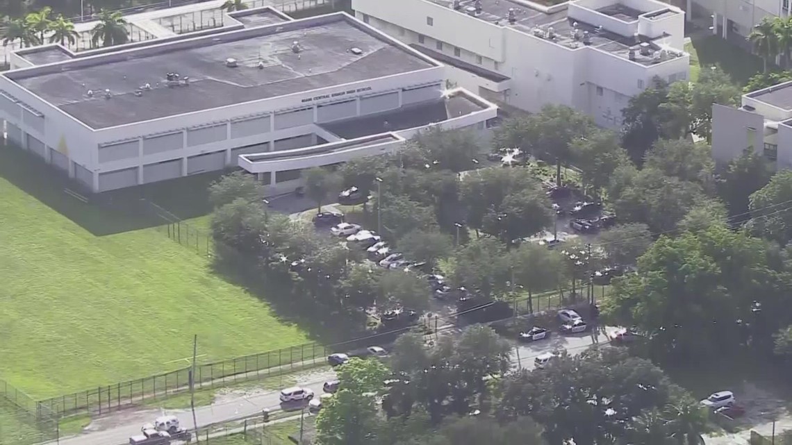 Miami Central Senior High School under lockdown amid possible 'swatting
