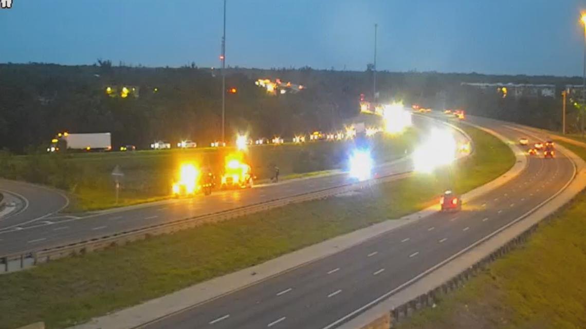 Traffic alert: Deadly crash closes I-75 northbound in Sarasota County