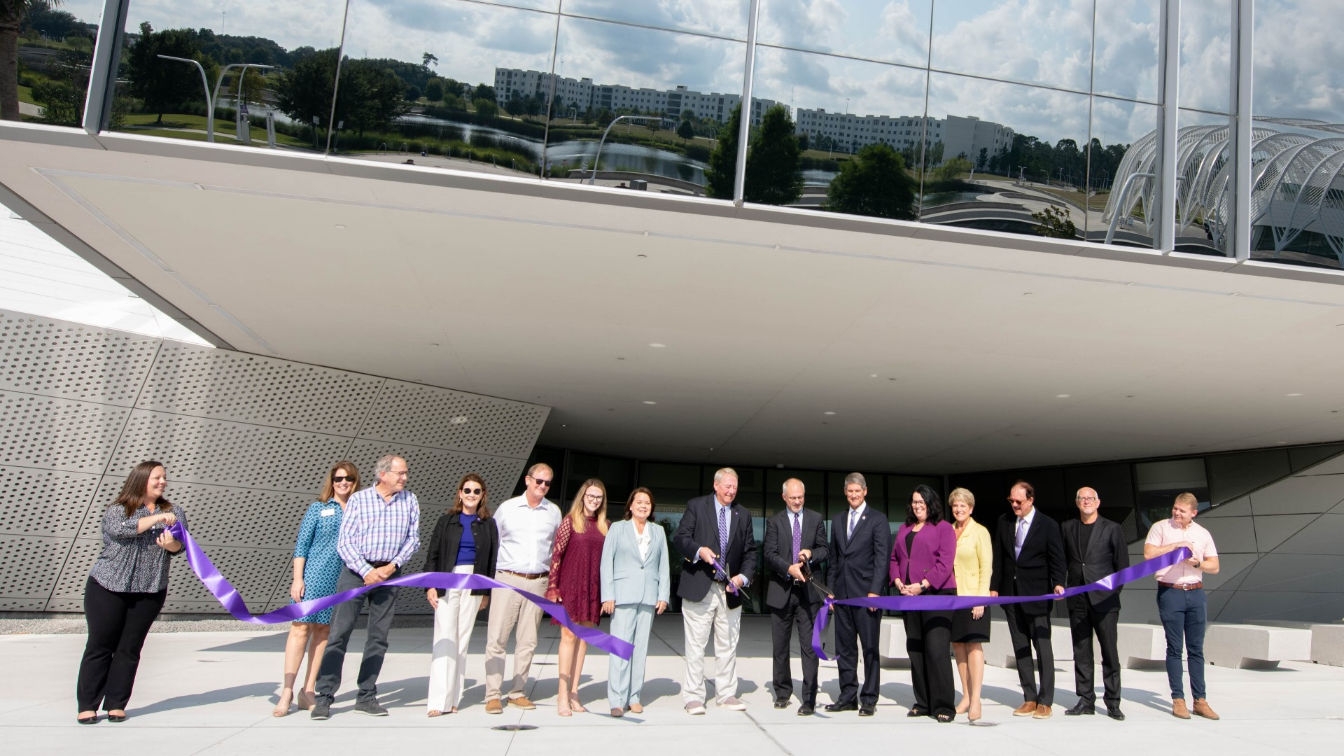 Florida Polytechnic University unveils Applied Research Center | wtsp.com