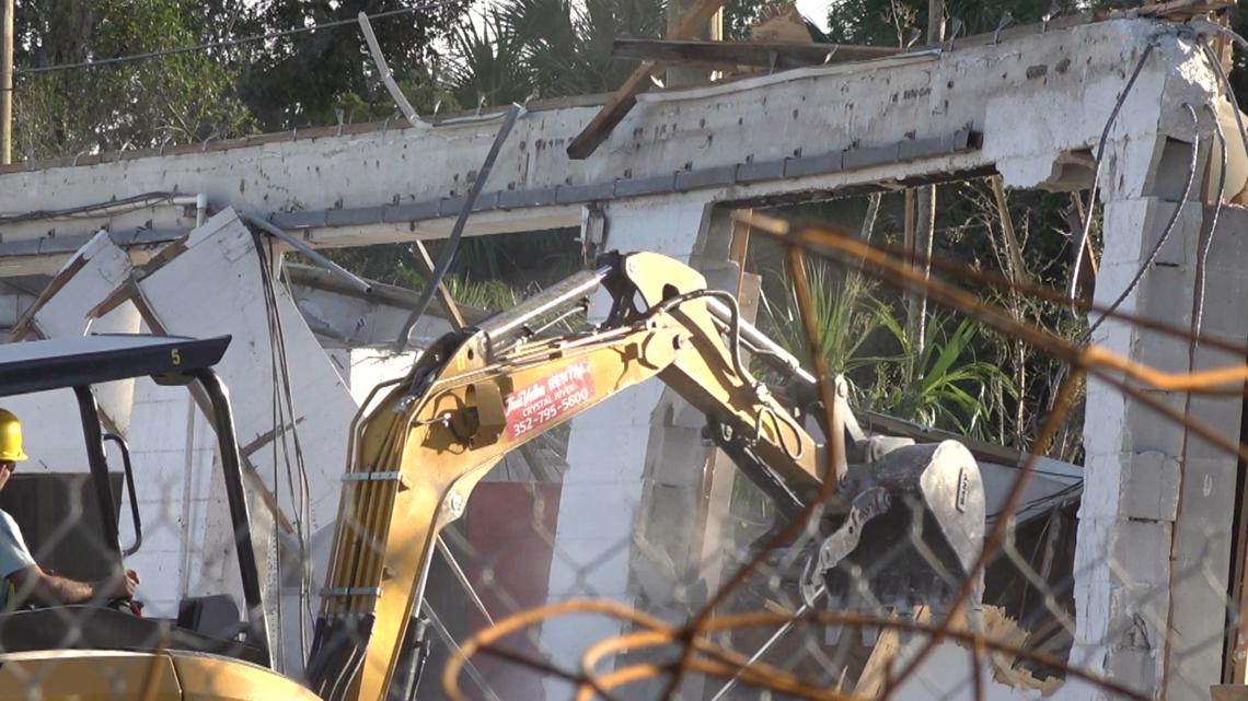 Clean-up continues for Crystal River shops, homes after tornado - Vimarsana News