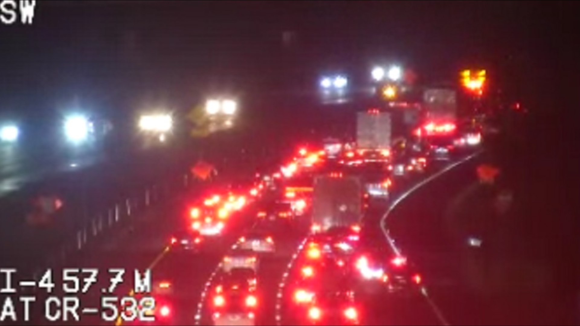 Multiple car crashes on I4 lead to heavy traffic in Polk County