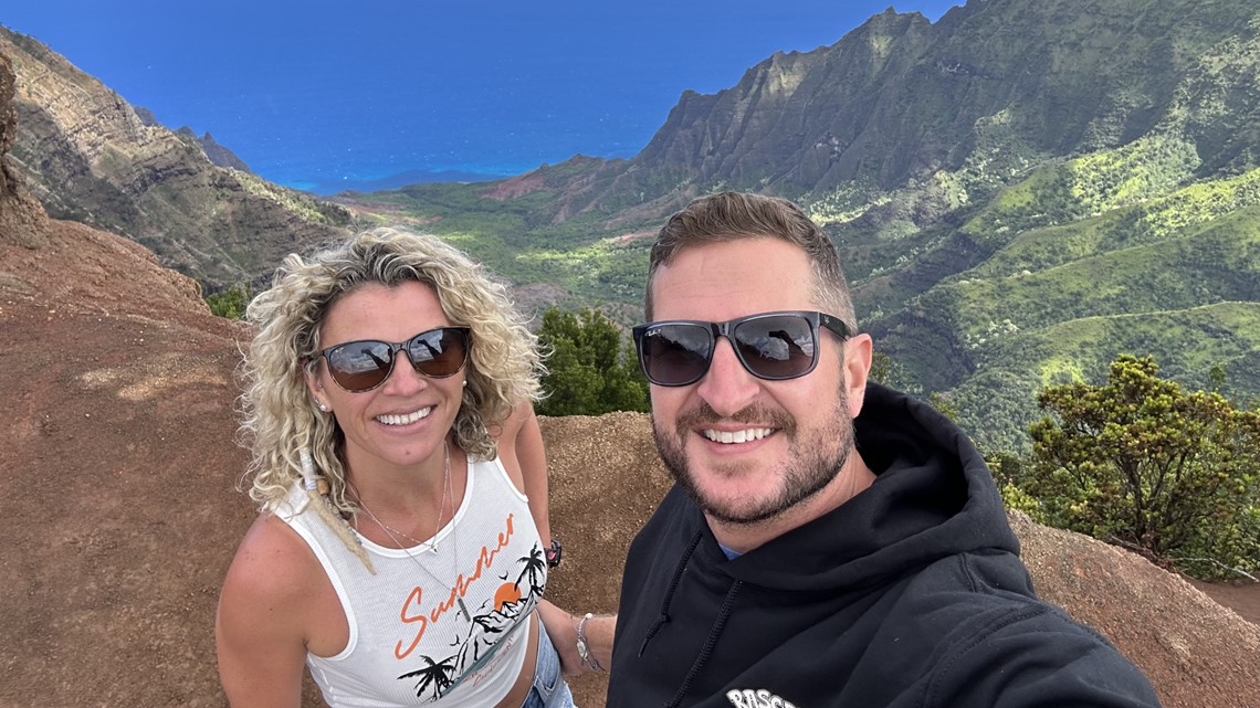 Tampa Bay-area couple flees wildfires in Maui - Vimarsana News