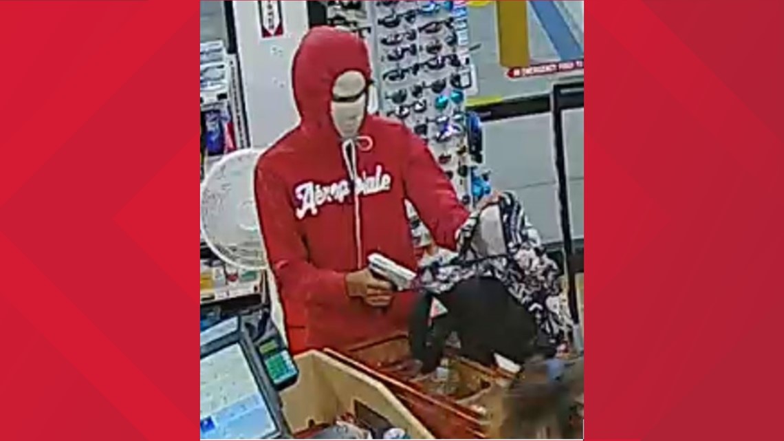 Man robs Lake Wales gun station at gunpoint, police report - Vimarsana News