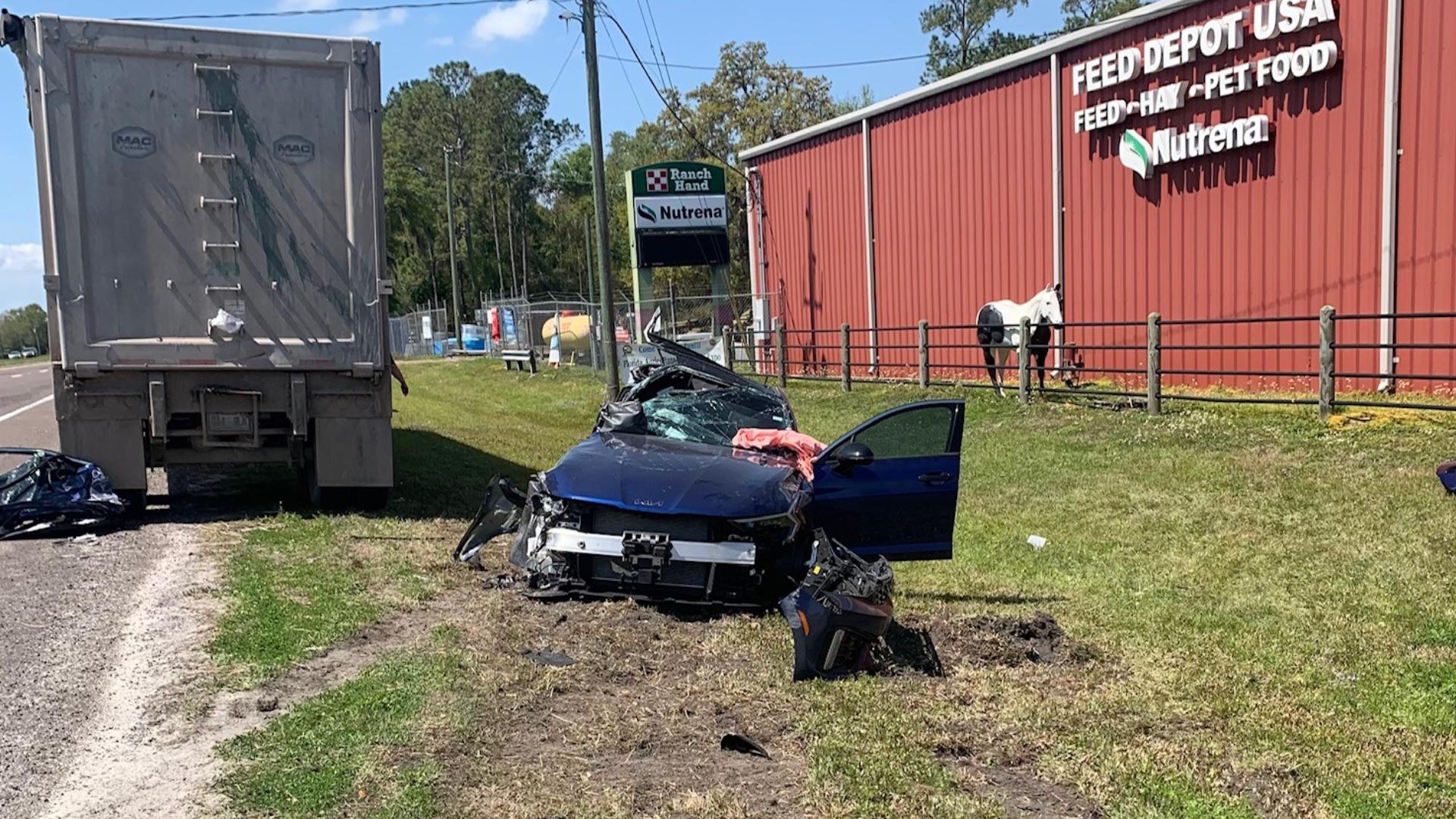 Woman killed, 2 others seriously injured after crash with semi-truck ...