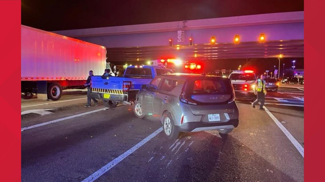 Fort Myers man arrested after purposefully ramming into police car: CPD