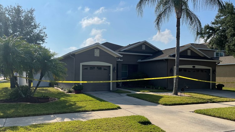 Deputies: 3 dead in apparent double murder-suicide at Riverview home