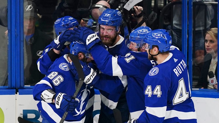 Game 5 live blog | Win or go home: Bolts score 1st, 1-0