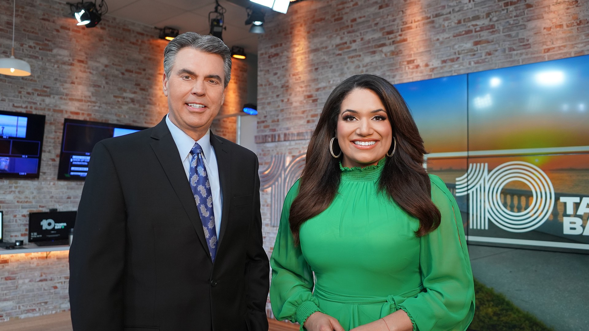 From lifestyle interviews to live breaking news coverage, the AM crew brings you everything you need to know to plan your weekend, including the latest forecast.
