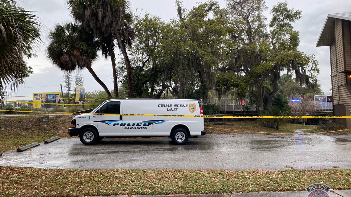 Sarasota police investigate homicides of 2 women - Vimarsana News