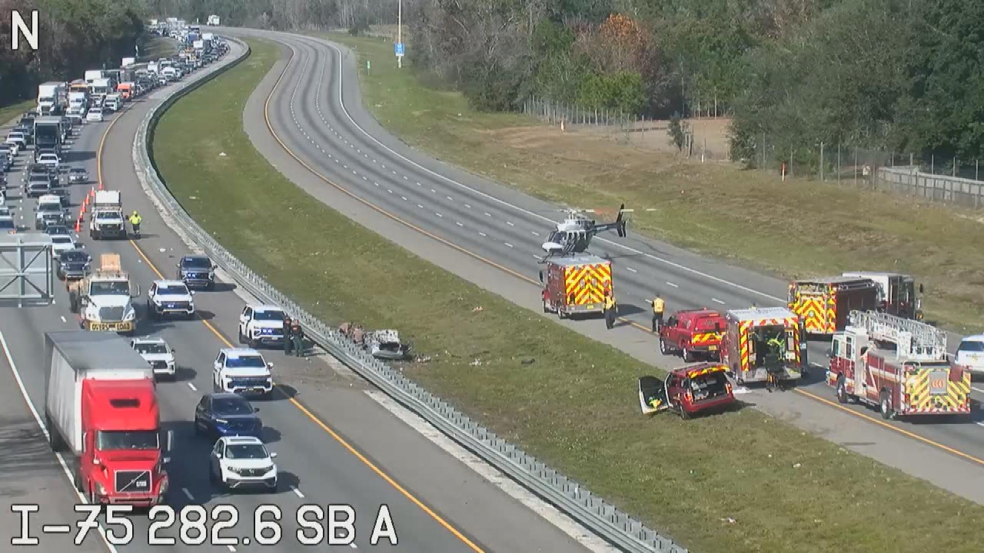 Traffic alert: Crash shuts down lanes of I-75 N in Pasco County | wtsp.com