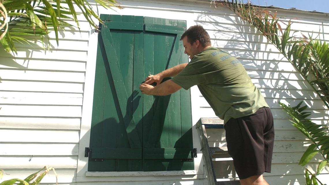 New laws says HOAs can't stop you from home hurricane protections - Vimarsana News
