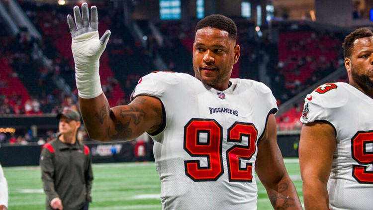 Tampa Bay Buccaneers defensive end William Gholston during the first