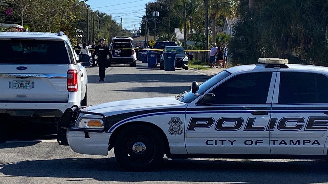 Tampa police: 2 dead, another hospitalized after standoff | wtsp.com