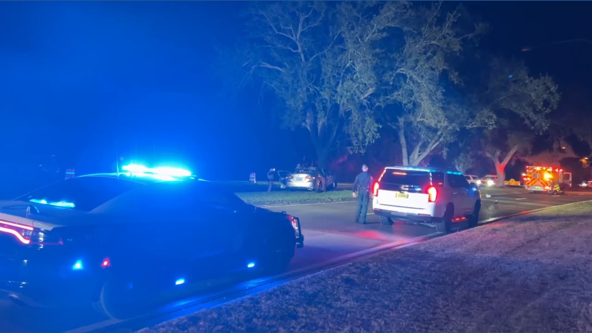 Sarasota road closures in place following deadly crash where car hit ...