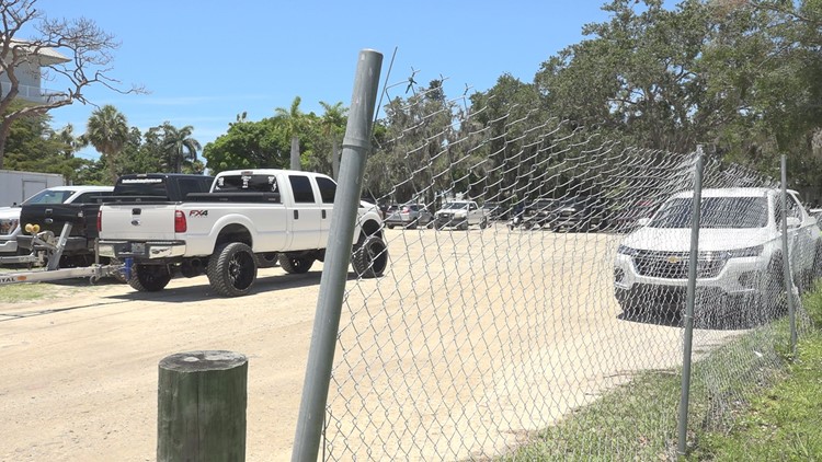 Parking problems continue at Palmetto boat ramp as the overflow lot is set to close for development