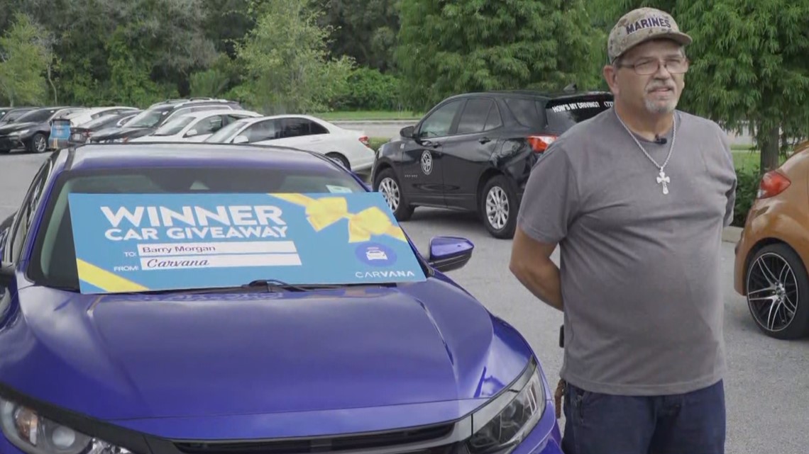 Jimmie Johnson, Carvana gift Tampa veteran with new car