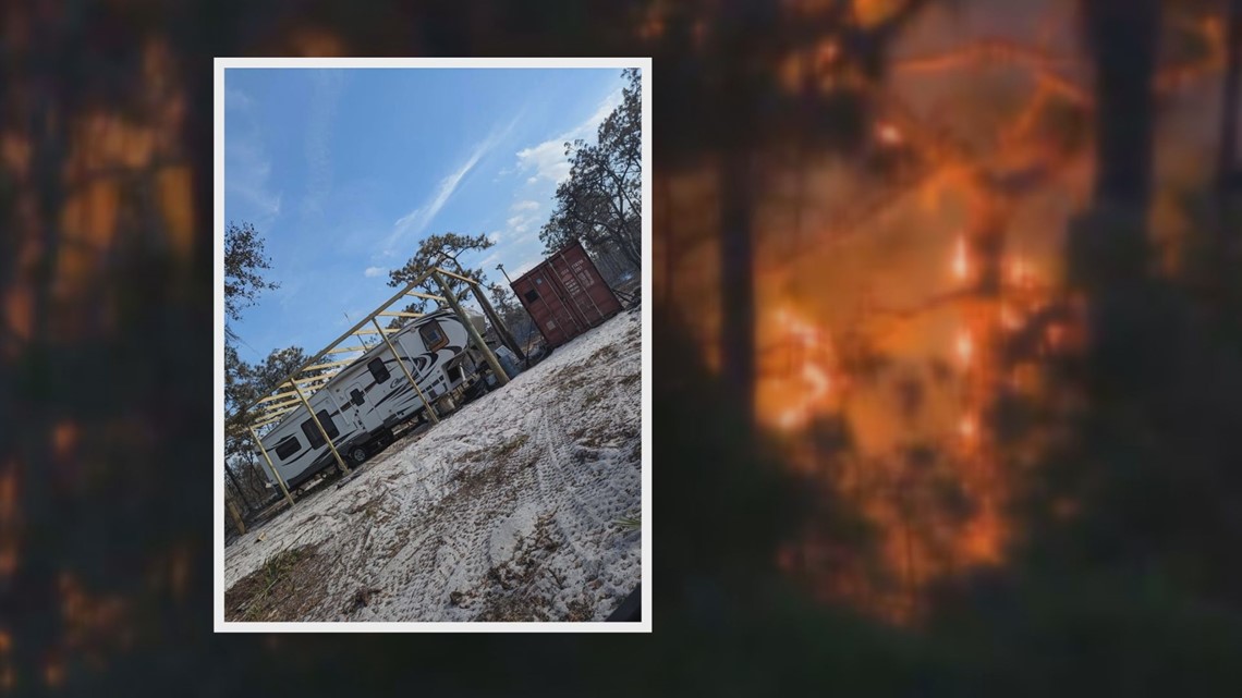 Fort Myers couple's camper miraculously survives Right Gate fire - Vimarsana News