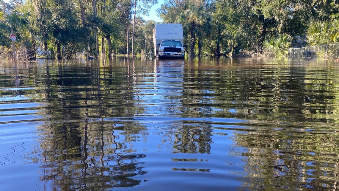 Hillsborough County residents prepare for Alafia River flooding