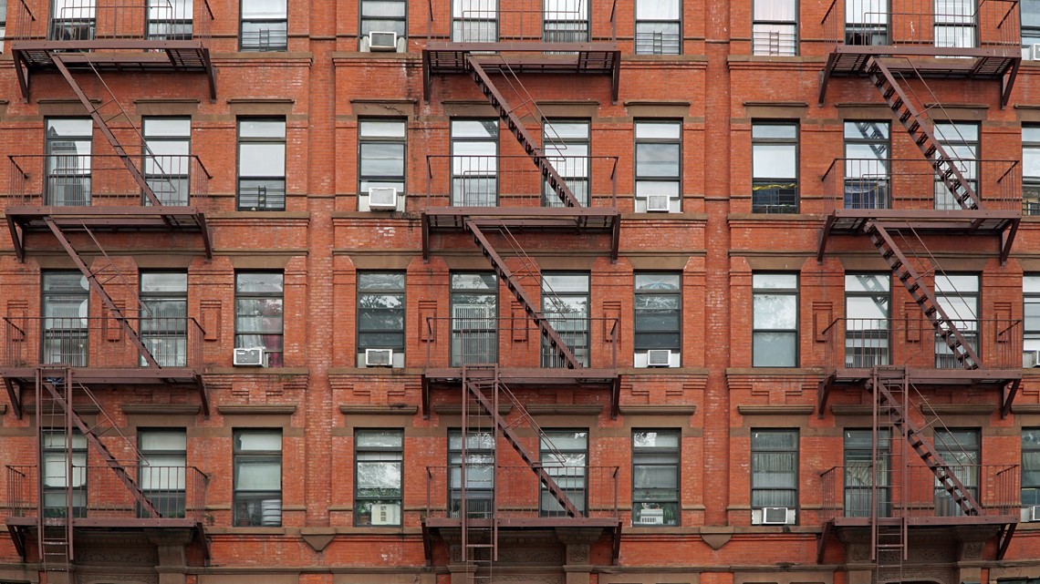 3-year-old dead after falling from 29th floor NYC apartment | wtsp.com