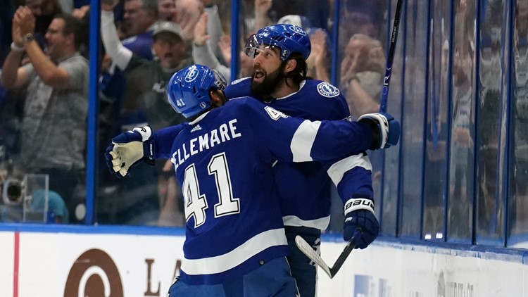 Bolts level the series as they defeat Rangers in Game 4