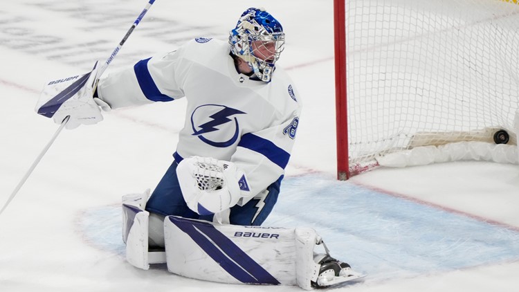 Tkachuk's 5-point night leads Panthers over Lightning 7-1