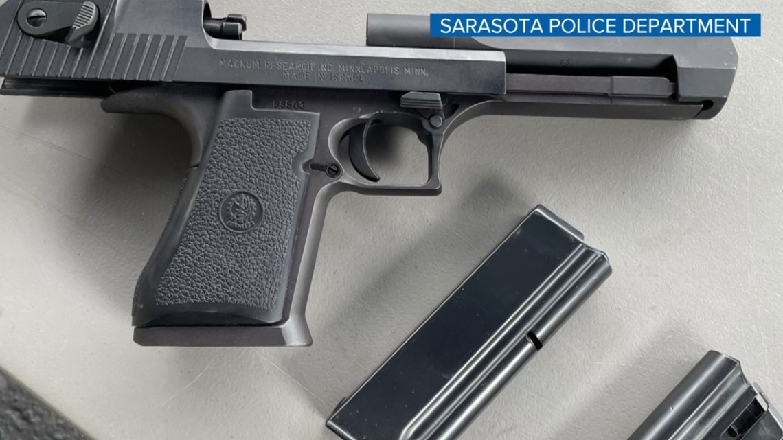 Sarasota police host gun turnin event to mop guns off streets