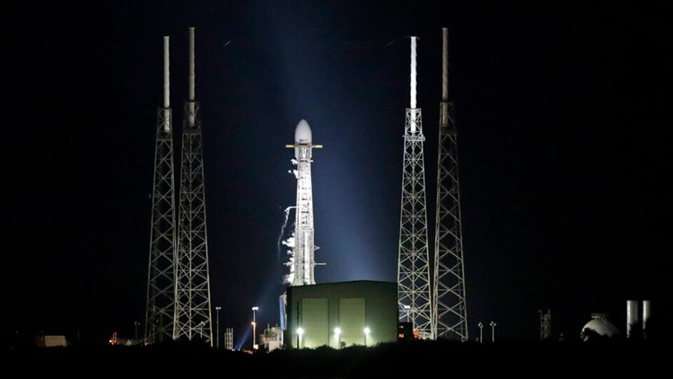 SpaceX delays Falcon 9 Starlink launch for 5th time