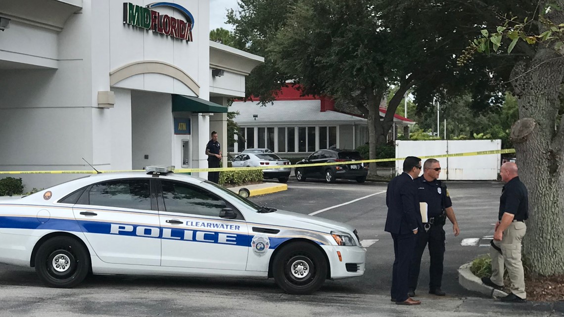 Police respond to bank robbery in Clearwater | wtsp.com